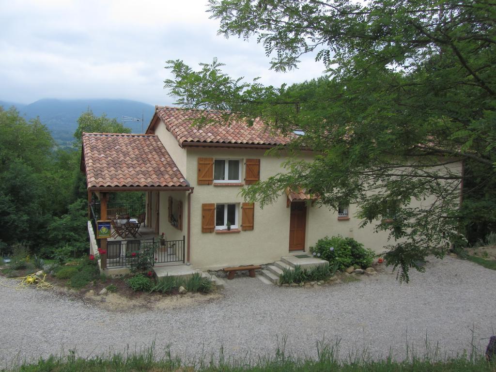 Les Cimes Bed & Breakfast Saint-Pierre-de-Riviere Ngoại thất bức ảnh