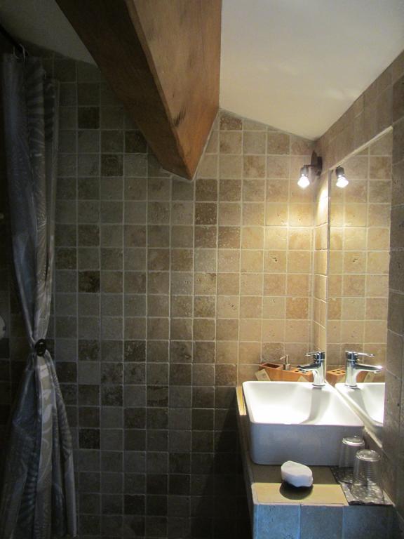 Les Cimes Bed & Breakfast Saint-Pierre-de-Riviere Phòng bức ảnh