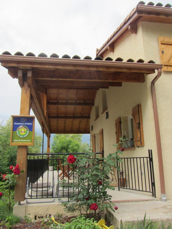 Les Cimes Bed & Breakfast Saint-Pierre-de-Riviere Ngoại thất bức ảnh